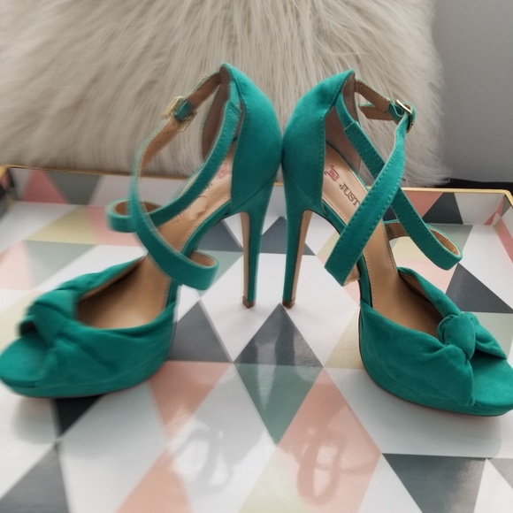 Just Fab Sandals - Picture 5 of 5